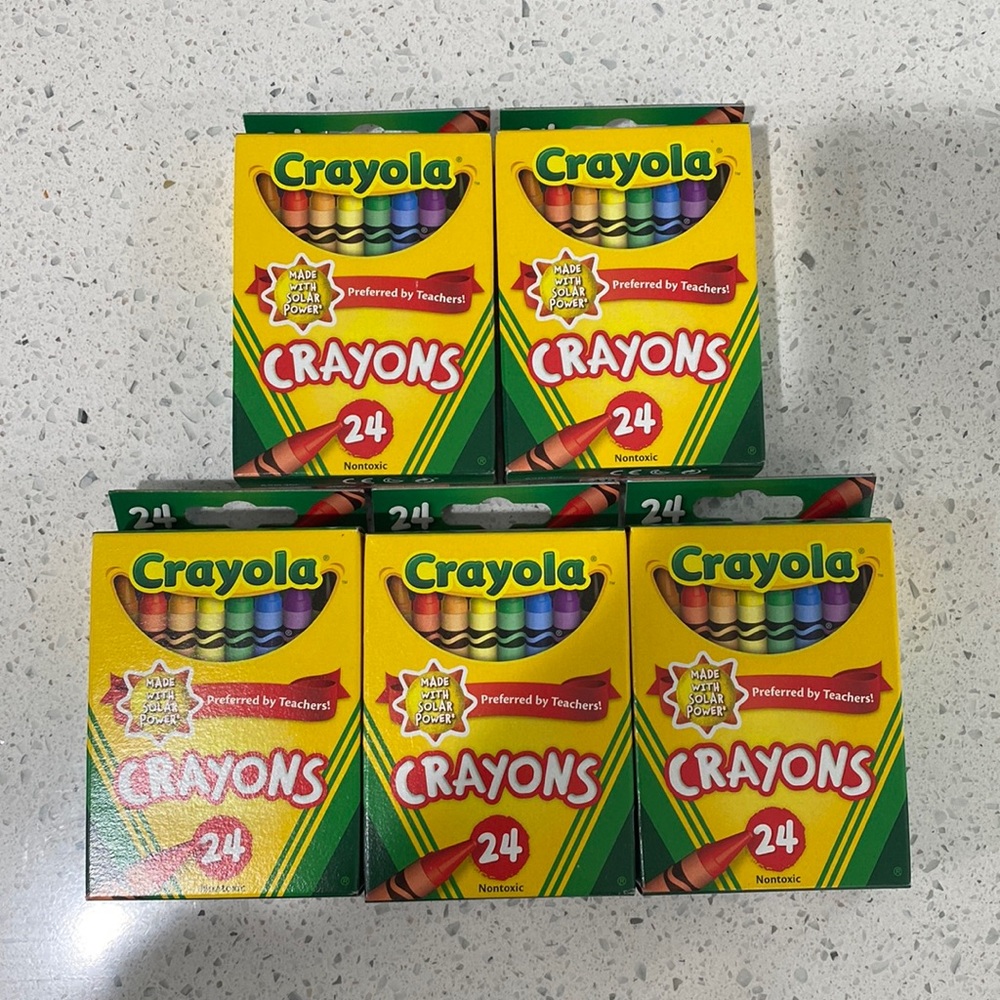 Brand New!! Set of 5 - Crayola Crayons 24 Pack